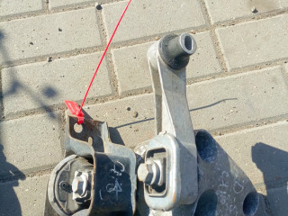 подушка крепления двигателя Renault Clio 3 поколение (2005 - 2009), 1.5 л., дизель