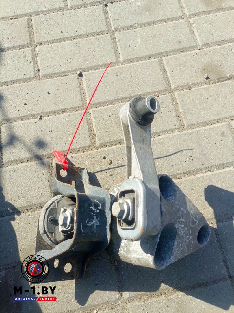 подушка крепления двигателя Renault Clio 3 поколение (2005 - 2009), 1.5 л., дизель - фото №1