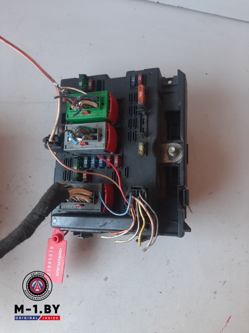 блок предохранителей Peugeot 307 1 поколение (2001 - 2005), BSMB3, 9650664080 - фото №1