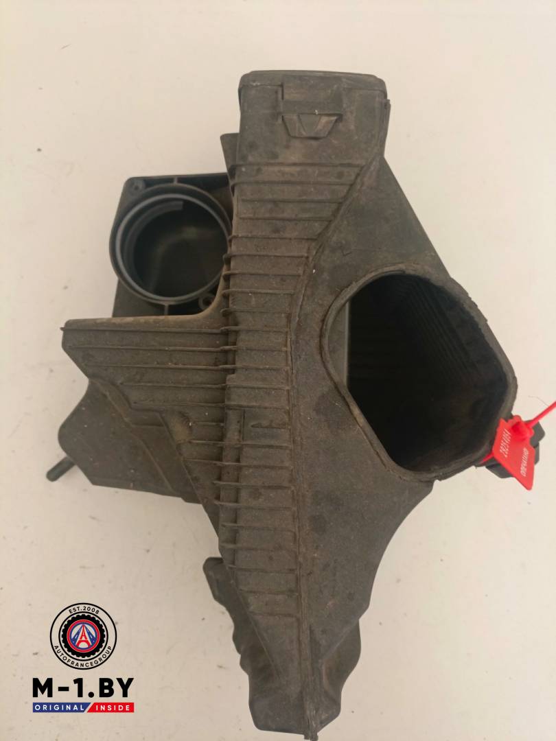 корпус воздушного фильтра Nissan NV200 1 поколение (2009 - 2025), 1.5 л., дизель - фото №1