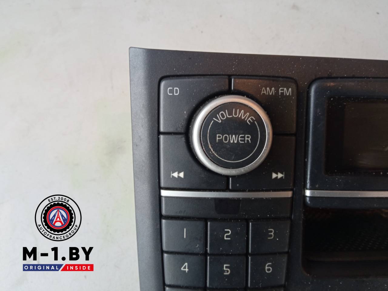 панель управления магнитолой Volvo XC60 1 поколение (2008 - 2013), 30797972 - фото №1