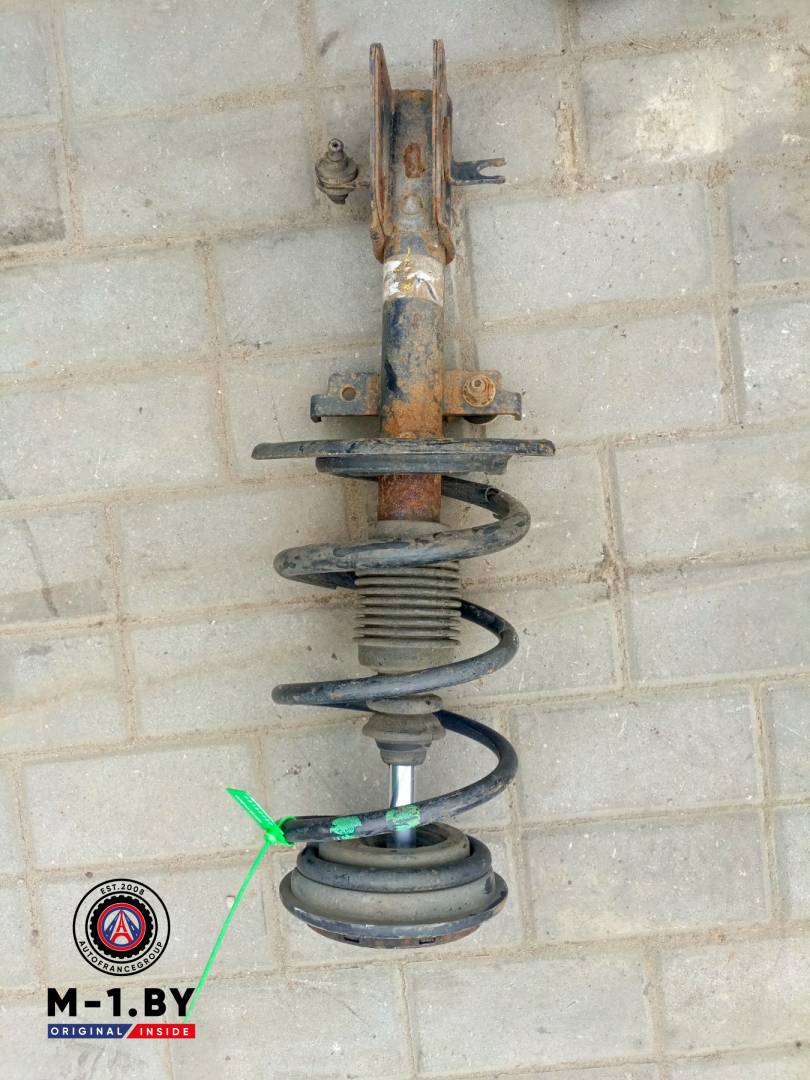 стойка передняя правая Renault Laguna 2 поколение (2001 - 2005) - фото №1