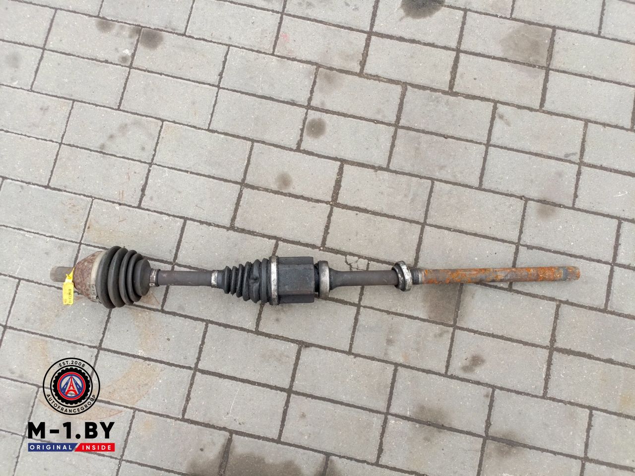 полуось передняя правая (приводной вал, ШРУС) Land Rover Freelander 2 поколение (2006 - 2010), 2.2 л., дизель - фото №1