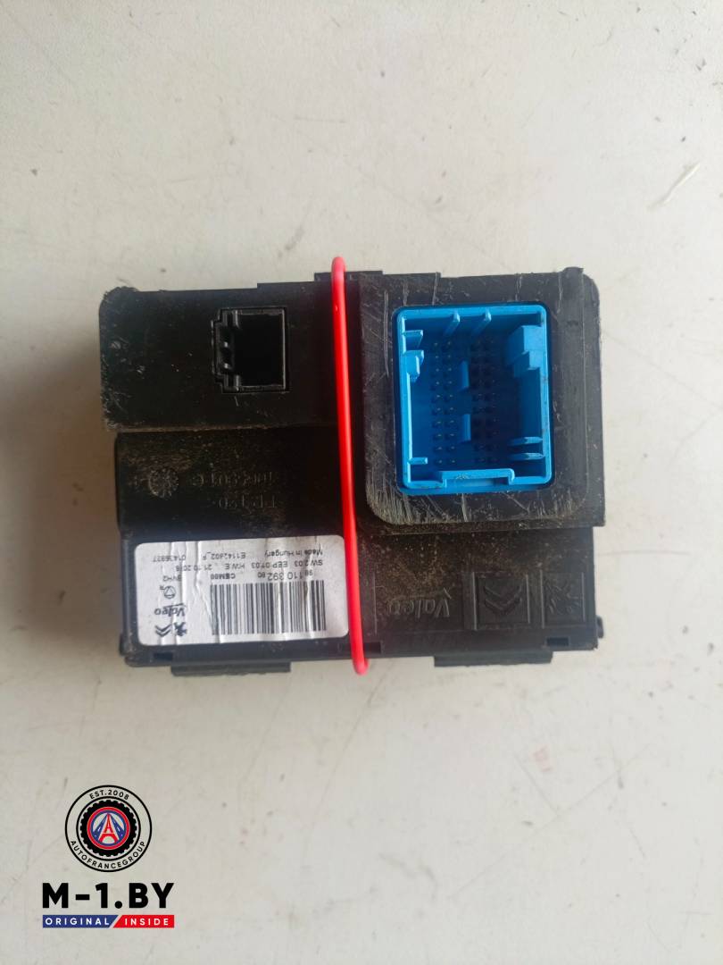 блок управления печки / климат-контроля Peugeot 5008 2 поколение (2017 - 2025), 9811039280 - фото №1