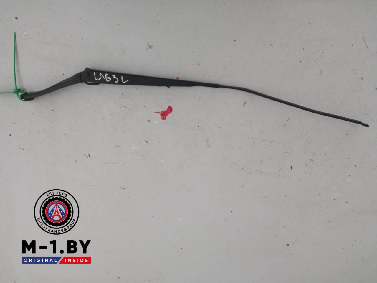 щеткодержатель (поводок стеклоочистителя, дворник) Renault Laguna 3 поколение (2007 - 2012), 28881000N - фото №1