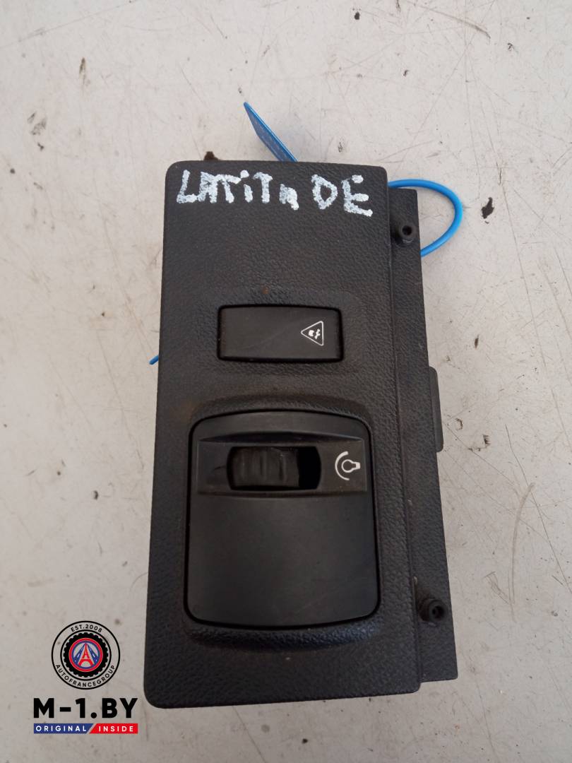 кнопка корректора фар Renault Latitude 1 поколение (2010 - 2014) - фото №1