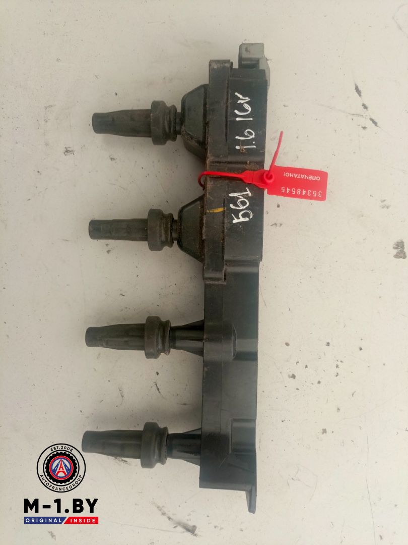 катушка зажигания Peugeot 307 1 поколение (2001 - 2005), 1.6 л., бензин, 9636337880 - фото №1