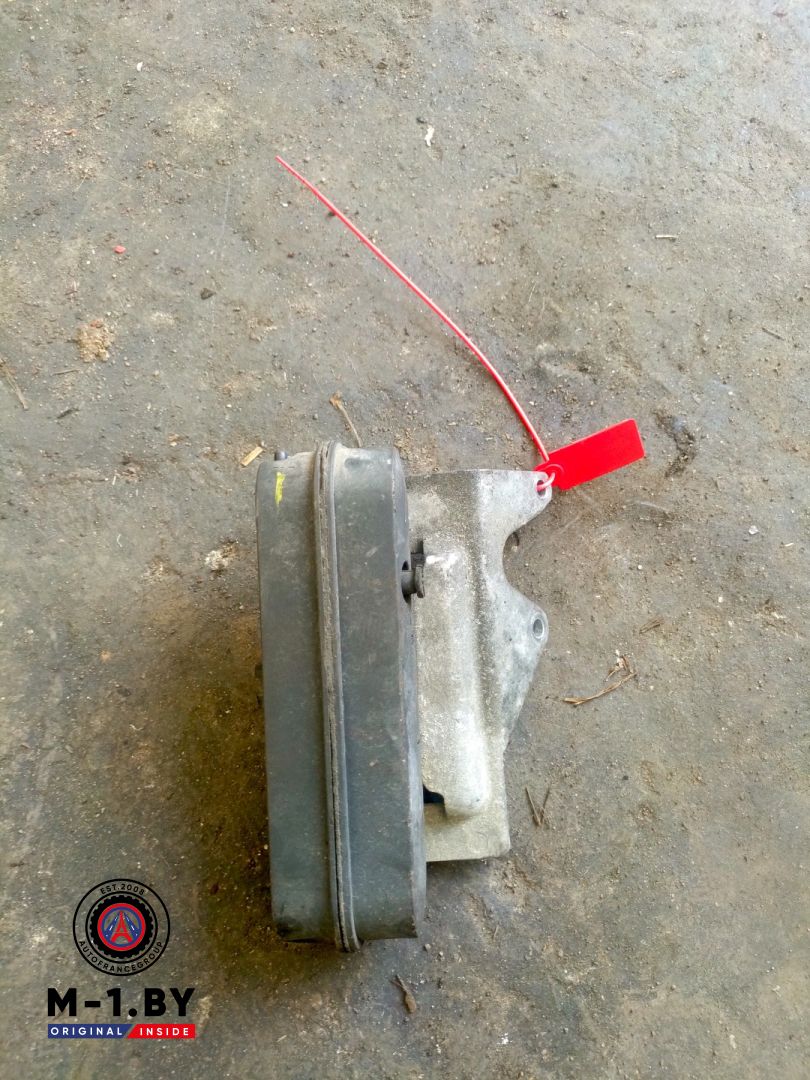 резонатор воздушного фильтра Peugeot 607 1 поколение (2000 - 2004), 2.2 л., дизель, 9635576177 - фото №1