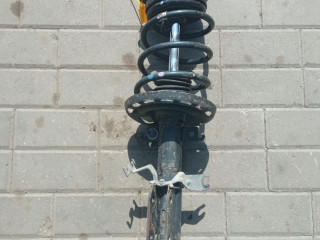 стойка передняя правая Renault Megane 3 поколение (2008 - 2014), 1.5 л., дизель