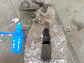 суппорт задний левый Renault Megane 3 поколение (2008 - 2014)