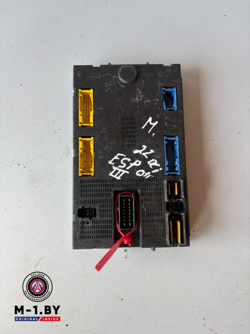 блок предохранителей Renault Espace 3 поколение (1996 - 2002), 6025410516, 73651211Q - фото №1