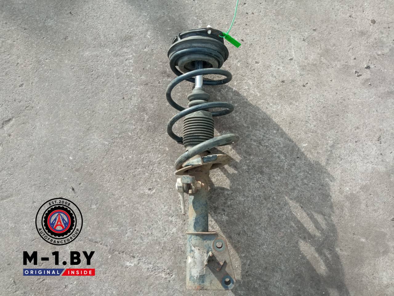 стойка передняя правая Renault Laguna 2 поколение (2001 - 2005), 1.9 л., дизель, 8200002876 - фото №1