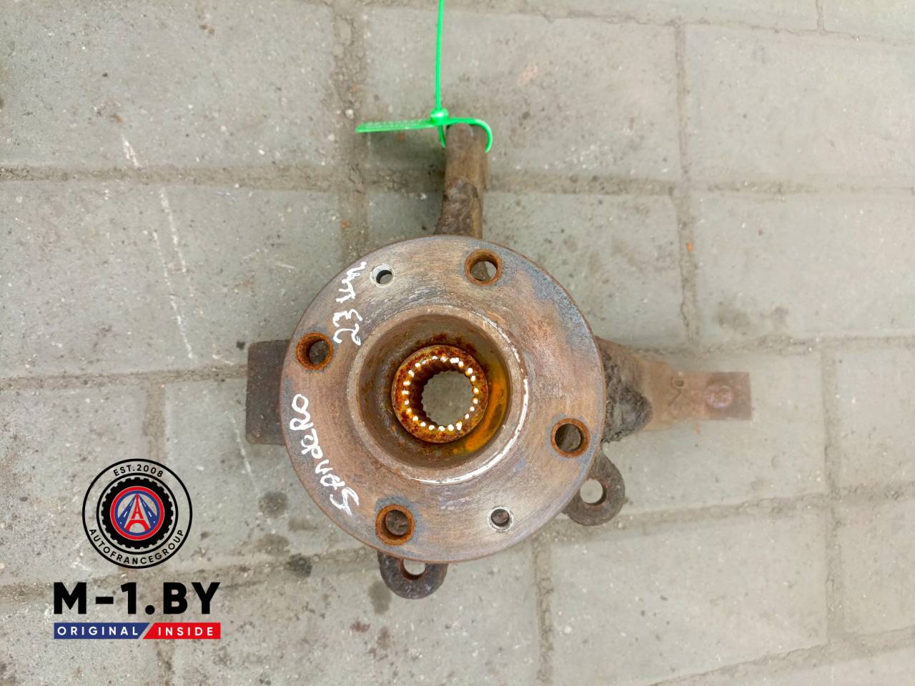 ступица передняя правая Renault Sandero 1 поколение (2009 - 2014) - фото №1