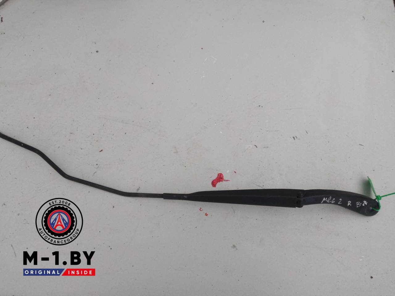 щеткодержатель (поводок стеклоочистителя, дворник) Renault Megane 2 поколение (2002 - 2006), 8200417219 - фото №1