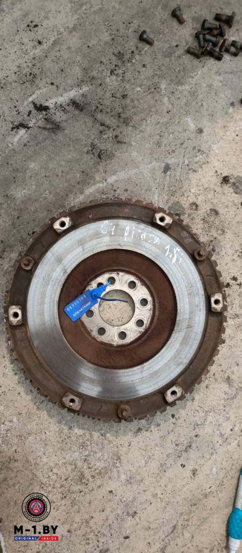 маховик Citroen C4 Picasso 1 поколение (2006 - 2013), 1.8 л., бензин - фото №1