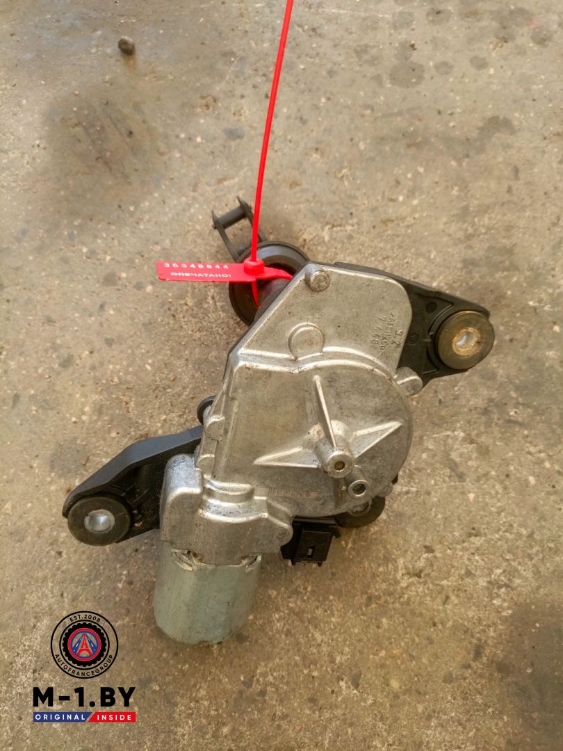 моторчик заднего стеклоочистителя (дворника) Renault Megane 4 поколение (2016 - 2020), универсал, 0390205079, 287109757 - фото №1