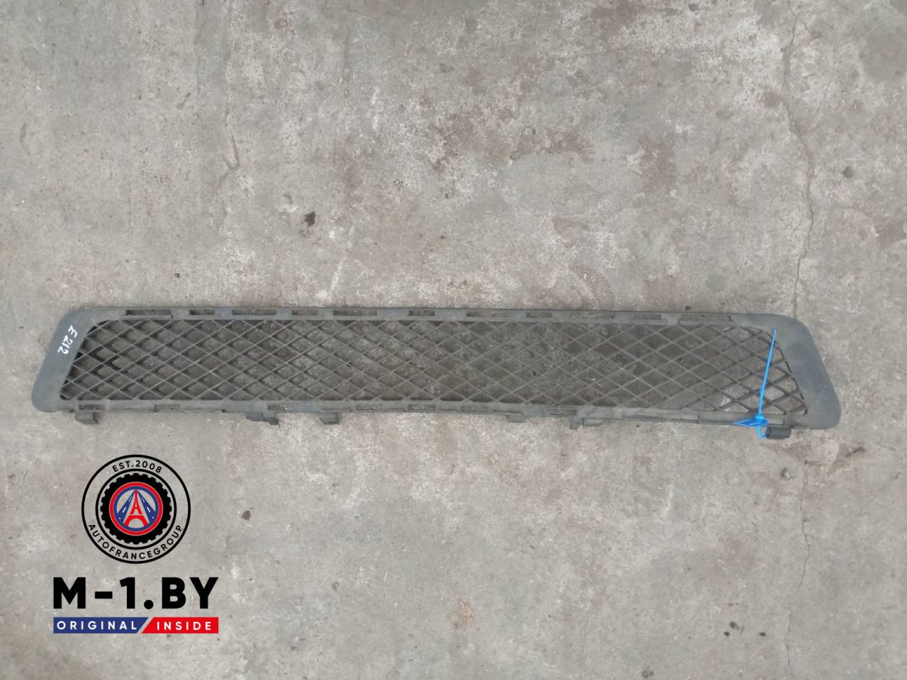 заглушка (решетка) в бампер Mercedes-Benz E-Класс W212/S212/C207/A207 (2009 - 2013), A2128850523 - фото №1