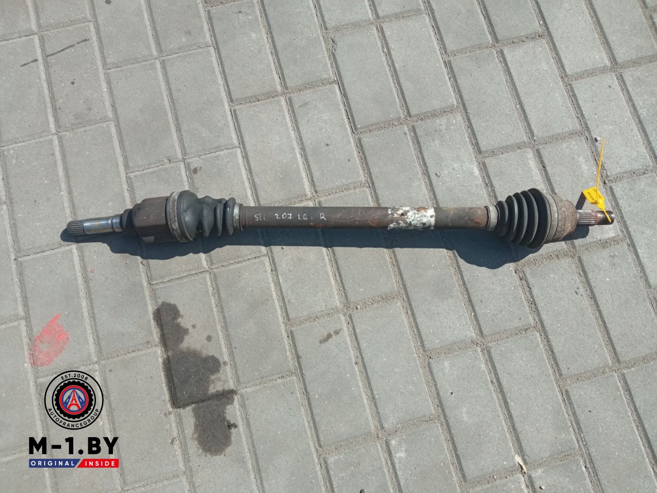 полуось передняя правая (приводной вал, ШРУС) Peugeot 207 1 поколение (2006 - 2009), 1.6 л., бензин - фото №1