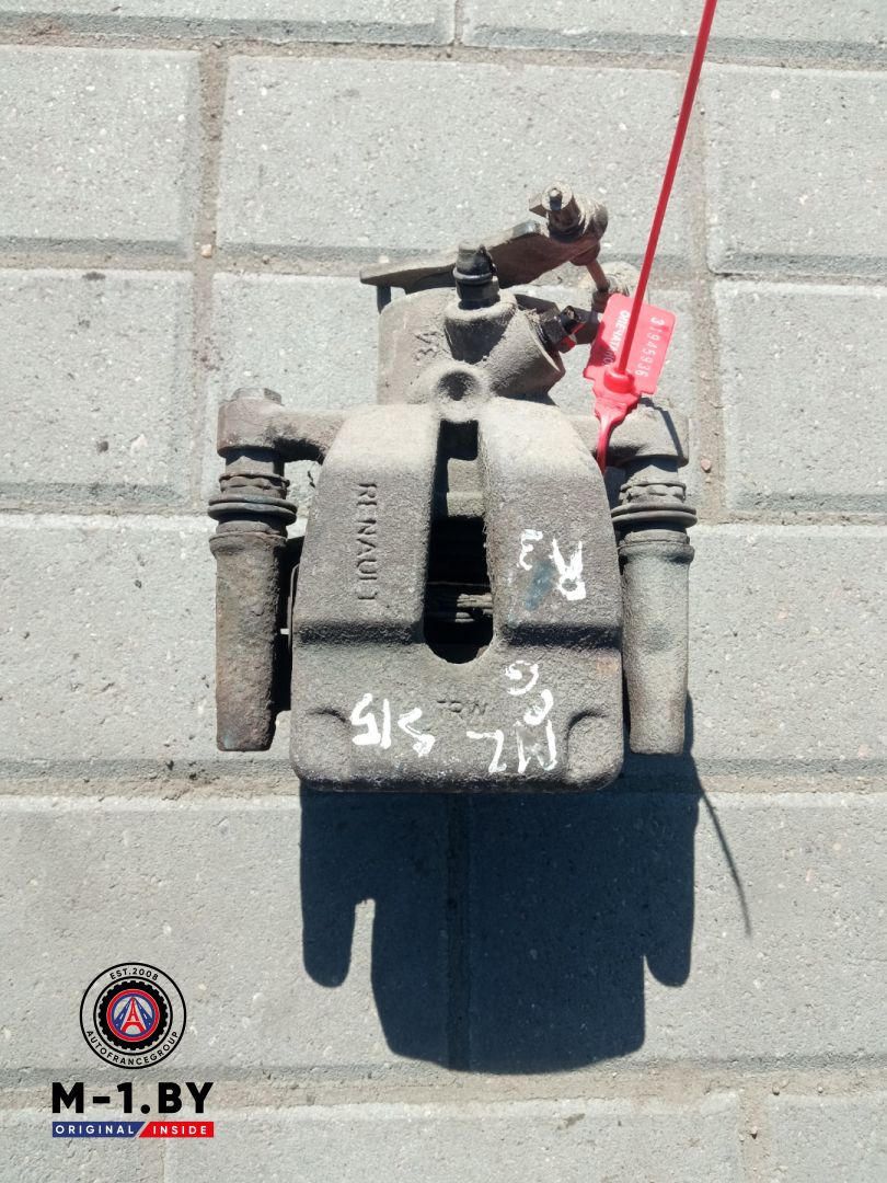 суппорт задний правый Renault Megane 2 поколение (2002 - 2006) - фото №1