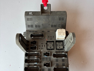 блок предохранителей Renault Laguna 1 поколение [рестайлинг] (1998 - 2001), 7703297843