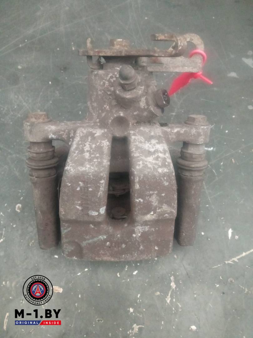 суппорт задний правый Renault Scenic 2 поколение (2003 - 2006) - фото №1