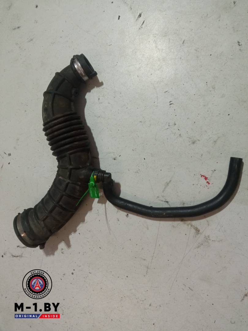 патрубок охлаждения турбины Renault Scenic 3 поколение (2009 - 2012) - фото №1