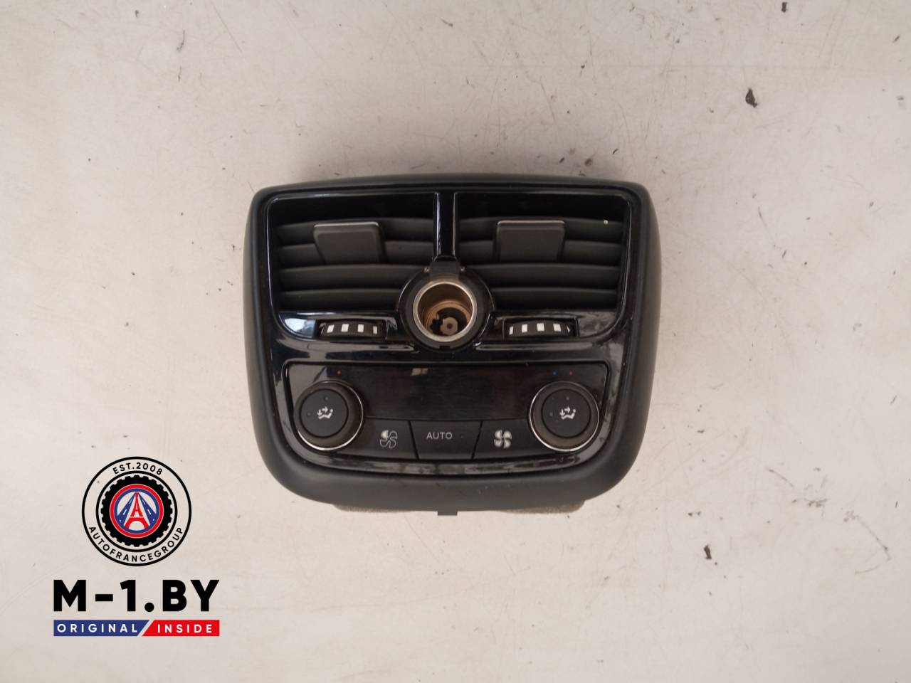 дефлектор обдува салона Peugeot 508 1 поколение 2013, 96866080877 - фото №1