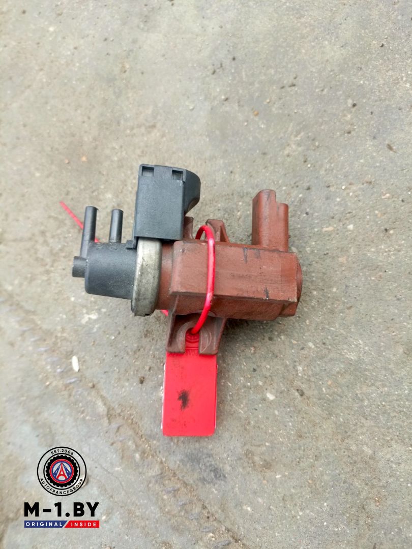 клапан управления турбиной (актуатор) Peugeot 407 1 поколение (2004 - 2010), 2.0 л., дизель, 9654282880 - фото №1