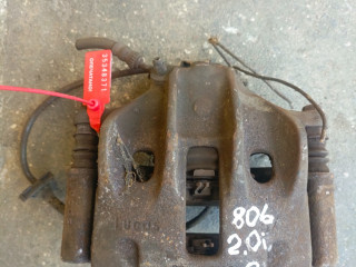 суппорт передний правый Peugeot 806 1 поколение [рестайлинг] (1998 - 2002), 2.0 л., бензин