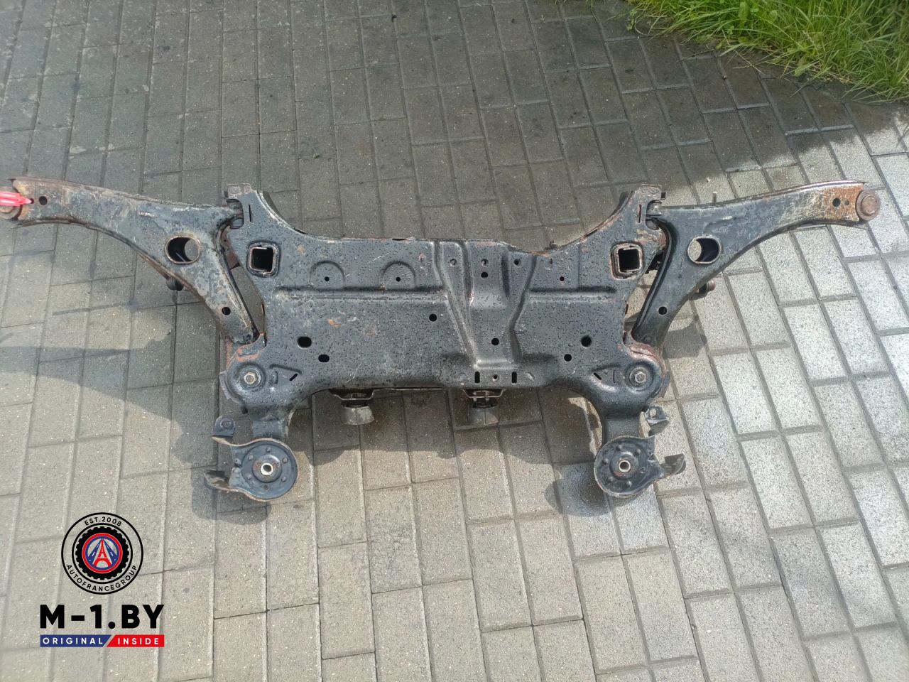 балка подвески передняя (подрамник) Chrysler Voyager 5 поколение (2007 - 2011), 04721084AD - фото №1