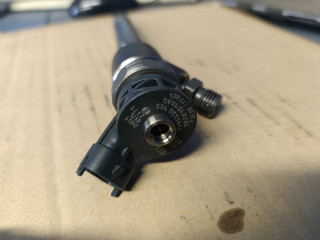 форсунка Peugeot 3008 2 поколение [рестайлинг] (2020 - 2024), 1.5 л., дизель, 0445110955