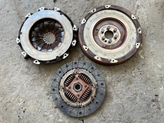 комплект сцепления Peugeot 308 1 поколение [рестайлинг] (2011 - 2015), 1.6 л., дизель