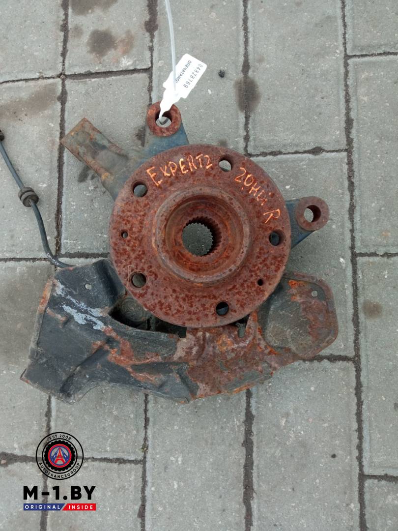 ступица передняя правая Peugeot Expert 2 поколение (2007 - 2012), 2.0 л., дизель - фото №1