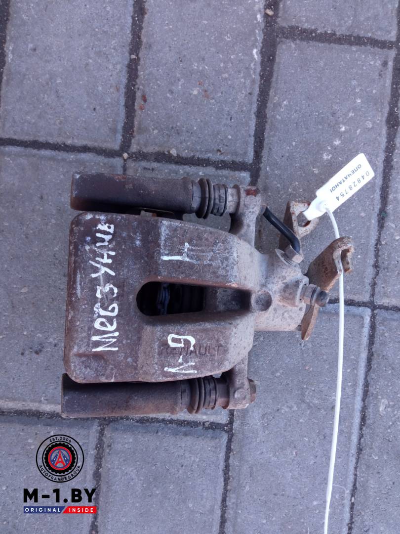 суппорт задний левый Renault Megane 3 поколение (2008 - 2014) - фото №1