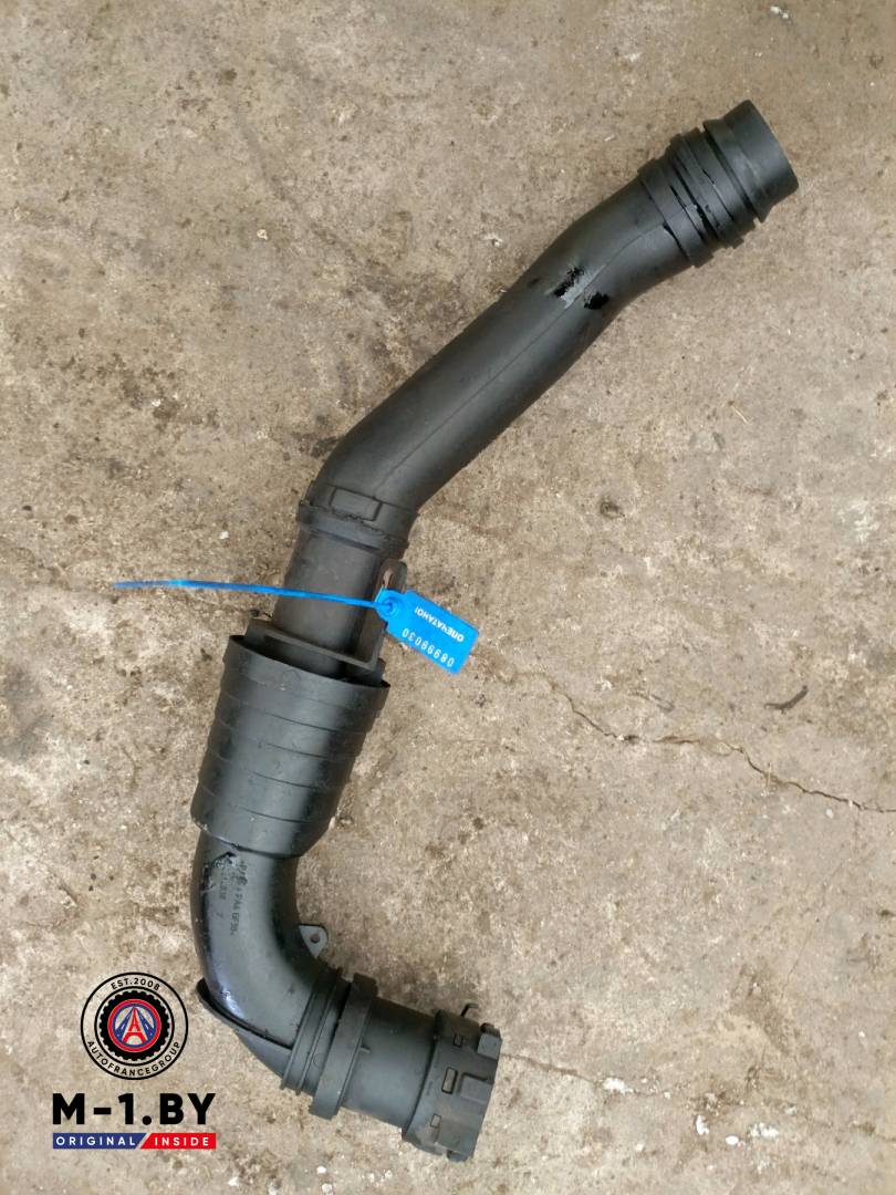 патрубок интеркулера Renault Clio 3 поколение (2005 - 2009), 1.5 л., дизель, 8200794201 - фото №1