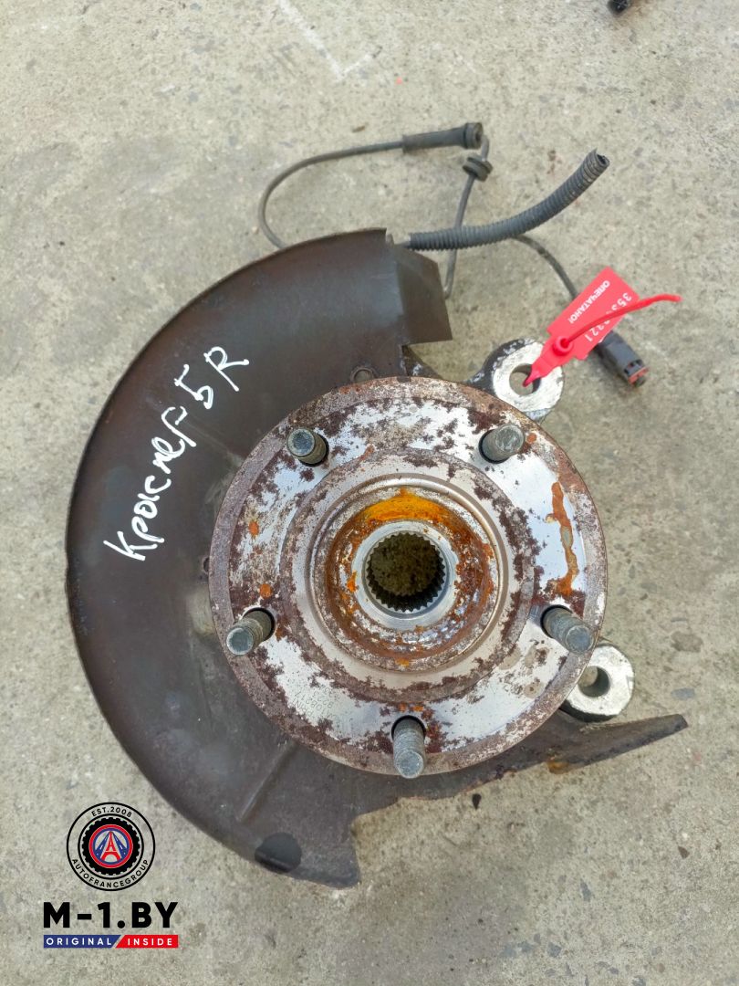 ступица передняя правая Chrysler Voyager 5 поколение (2007 - 2011), 2.8 л., дизель, АКПП - фото №1