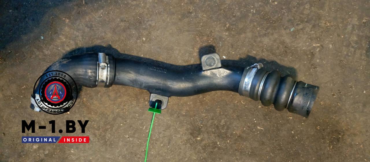 патрубок интеркулера Ford Transit Connect 1 поколение (2002 - 2009), 1.8 л., дизель, 700020BHZ3A - фото №1