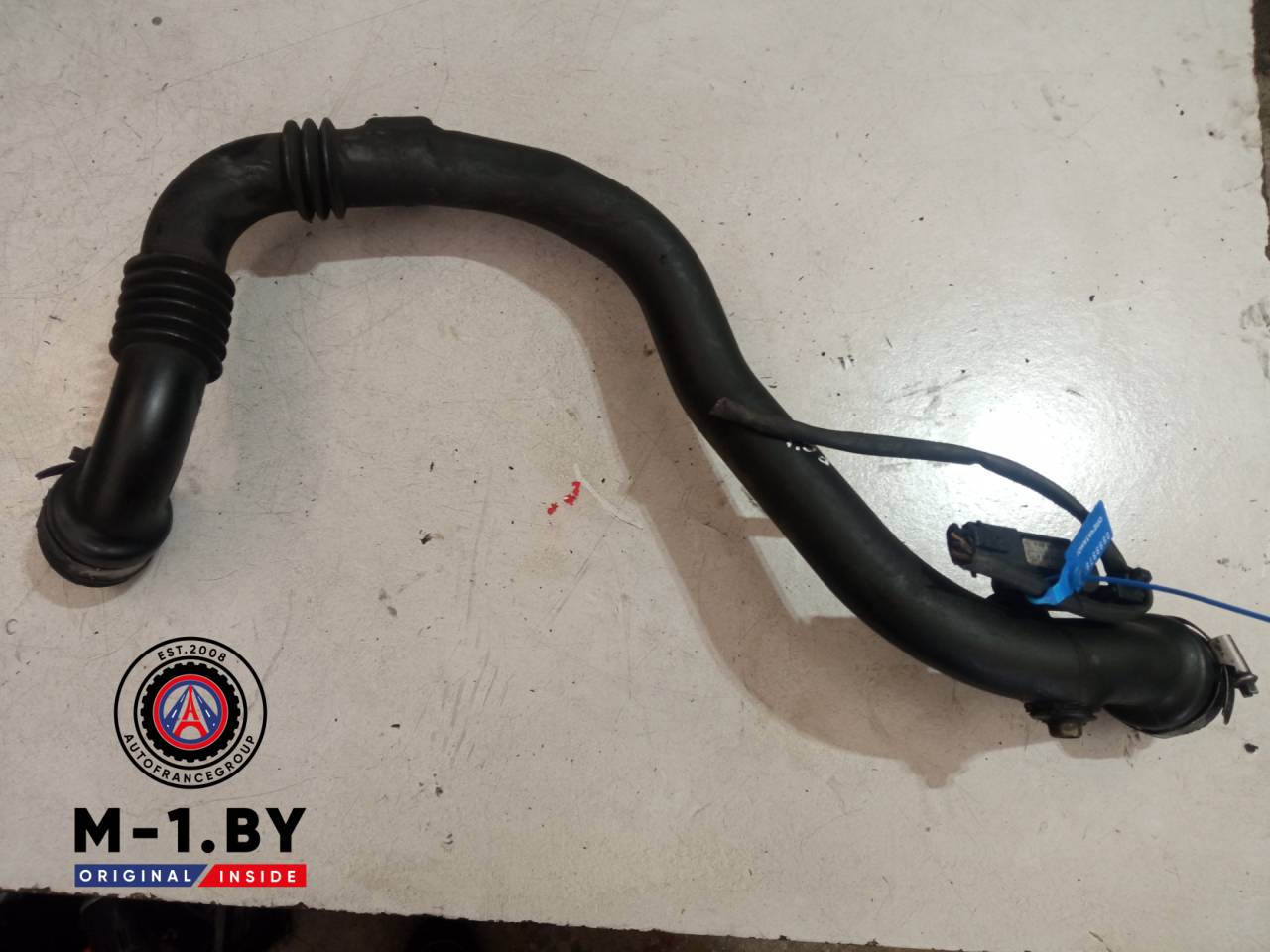 патрубок интеркулера Renault Clio 3 поколение (2005 - 2009), 1.5 л., дизель, 8200168257 - фото №1