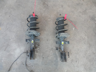 стойка передняя правая Renault Clio 5 поколение (2019 - 2025), 1.0 л., бензин