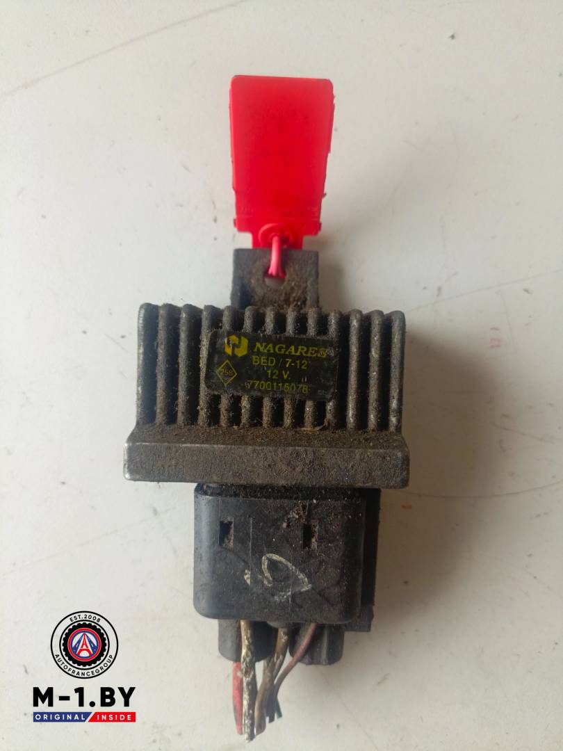 реле накала свечей Renault Scenic 2 поколение (2003 - 2006), 110678071R - фото №1