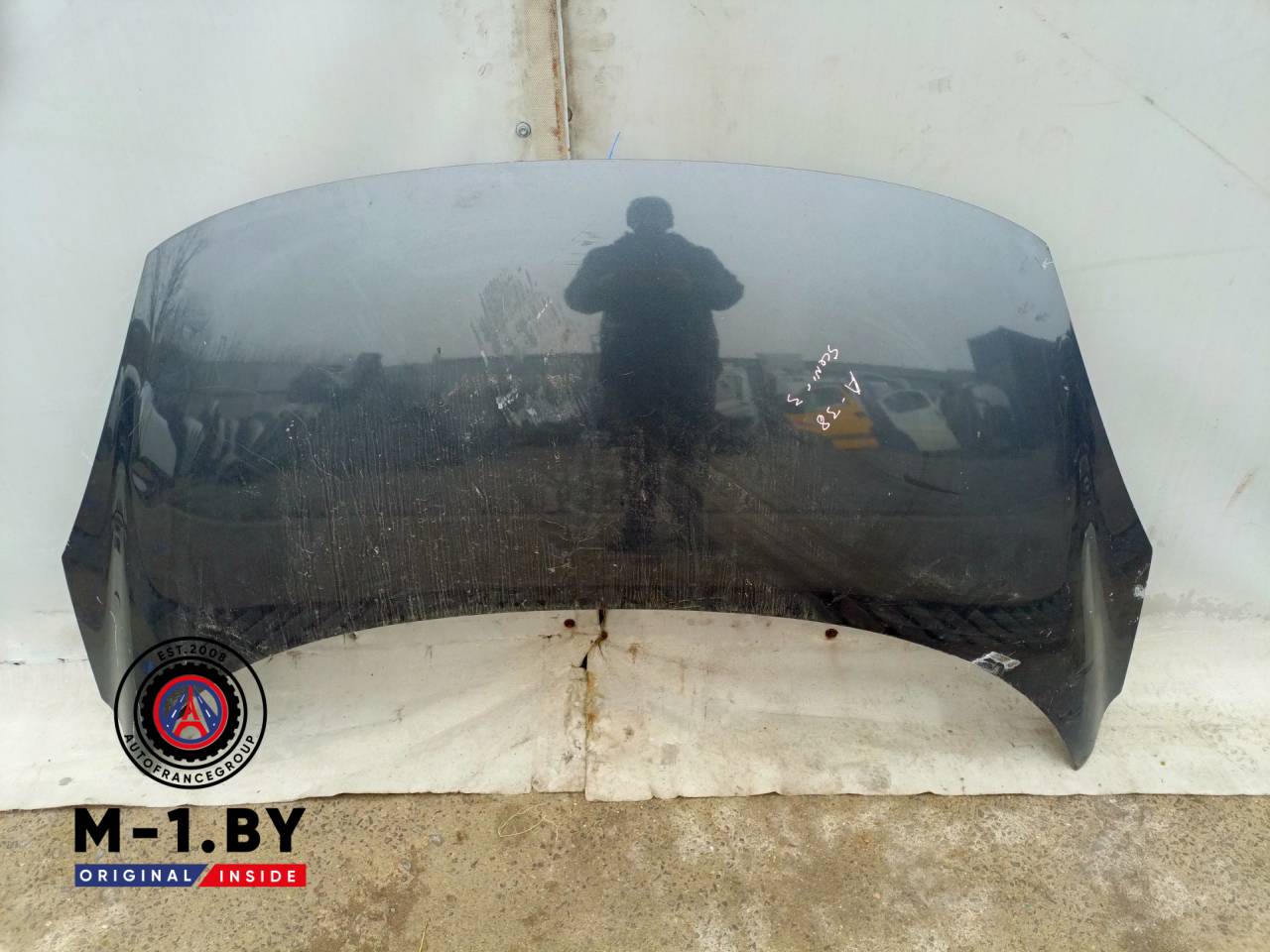 капот Renault Scenic 3 поколение (2009 - 2012) - фото №1