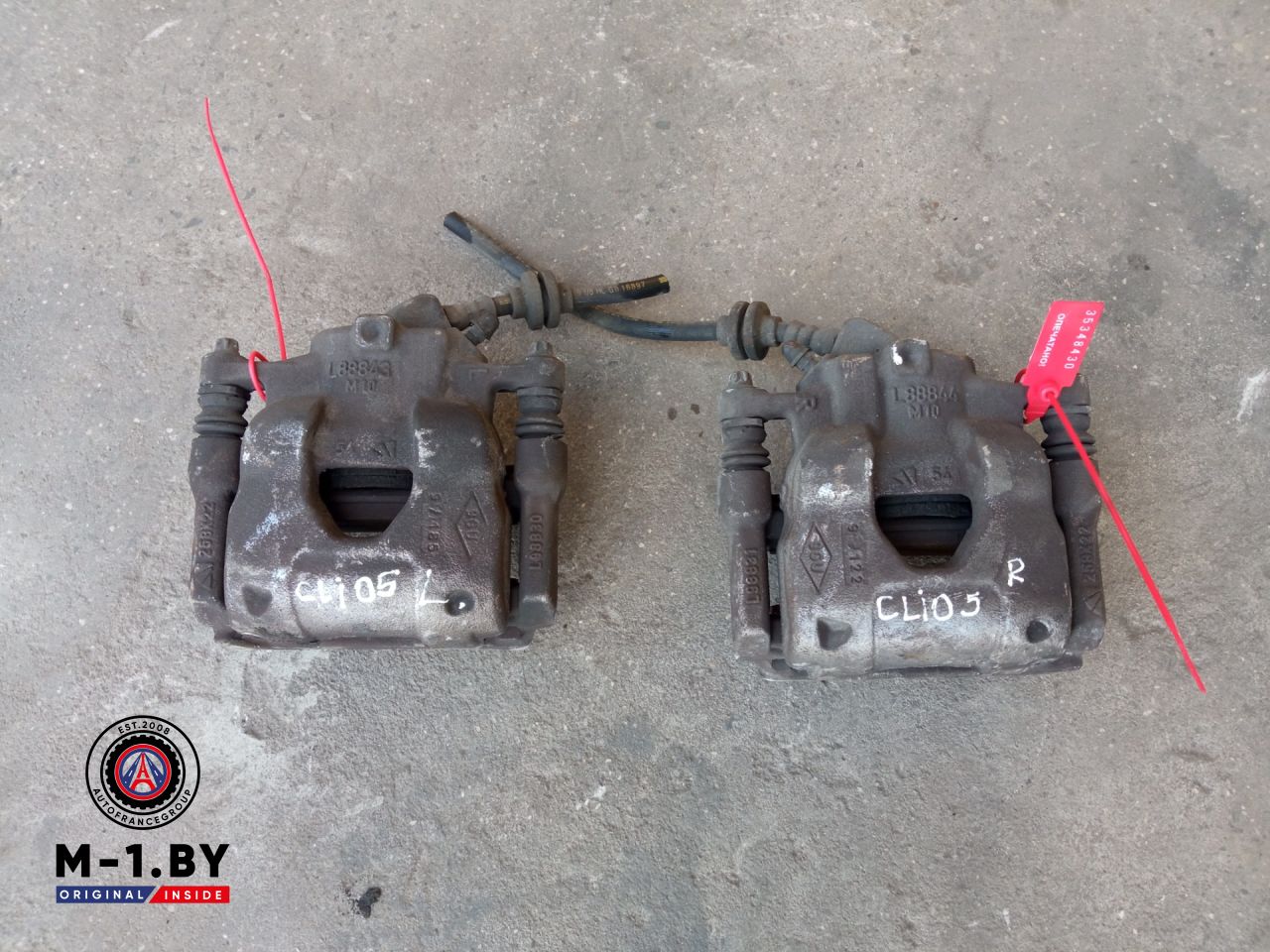 суппорт передний левый Renault Clio 5 поколение (2019 - 2025) - фото №1