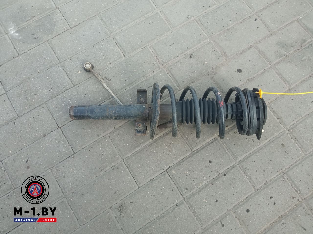 стойка передняя левая Renault Megane 2 поколение (2002 - 2006) - фото №1