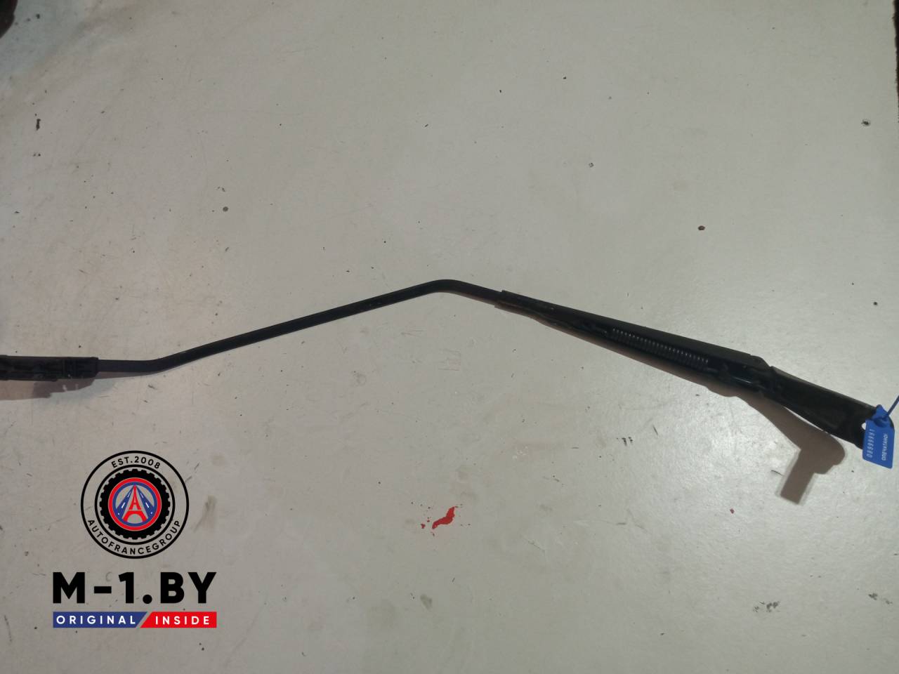 щеткодержатель (поводок стеклоочистителя, дворник) Renault Scenic 3 поколение (2009 - 2012), 288810003R - фото №1