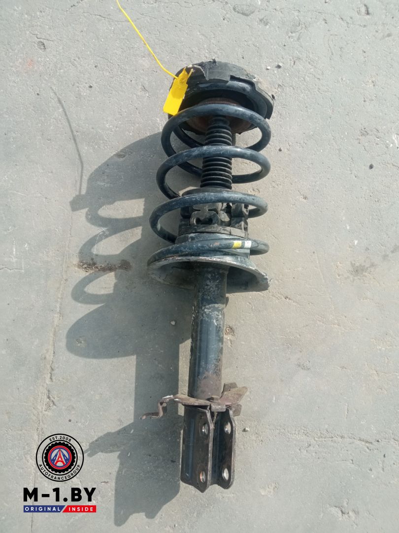 стойка передняя левая Renault Megane 1 поколение (1995 - 1999), 7700836264 - фото №1