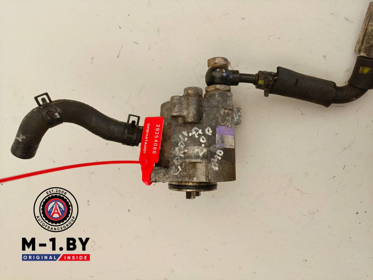 насос вакуумный Toyota Corolla 9 поколение (E120/E130) (2000 - 2004), 2.0 л., дизель, 2930027020 - фото №1