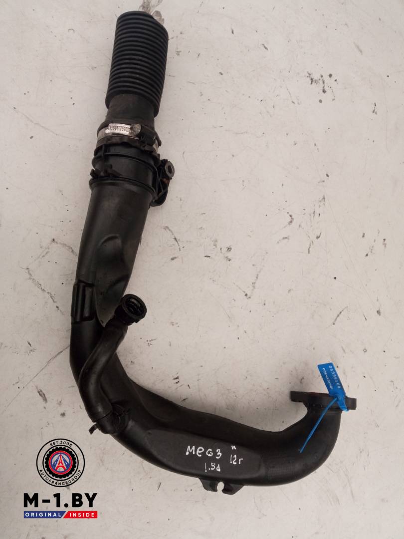 патрубок интеркулера Renault Megane 3 поколение 2012, 1.5 л., дизель, 8200645723 - фото №1