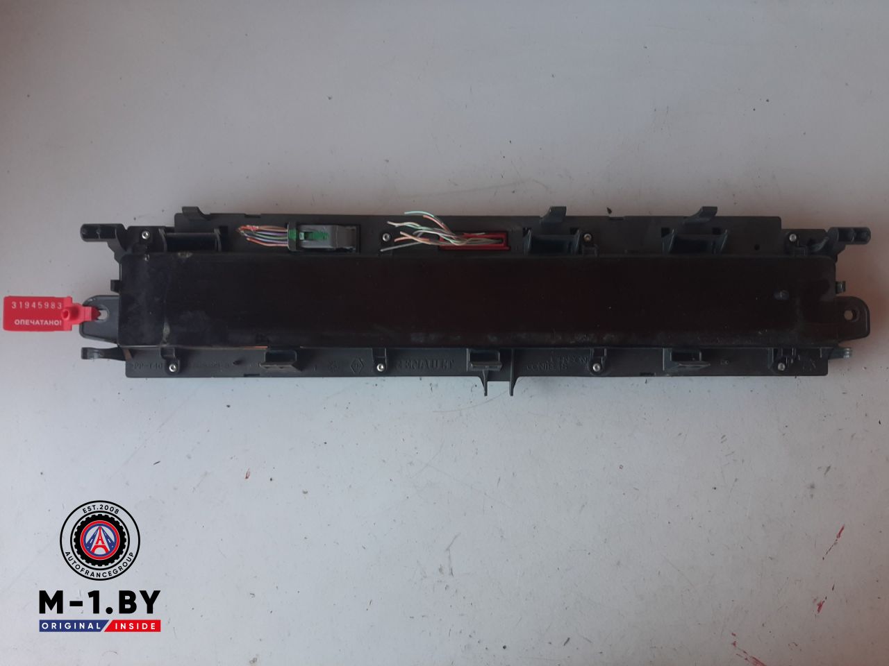 щиток приборов (приборная панель) Renault Scenic 2 поколение (2003 - 2006), P8200461294H - фото №1