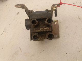 катушка зажигания Ford Focus 1 поколение (1998 - 2001), 2.0 л., бензин, 988F12029