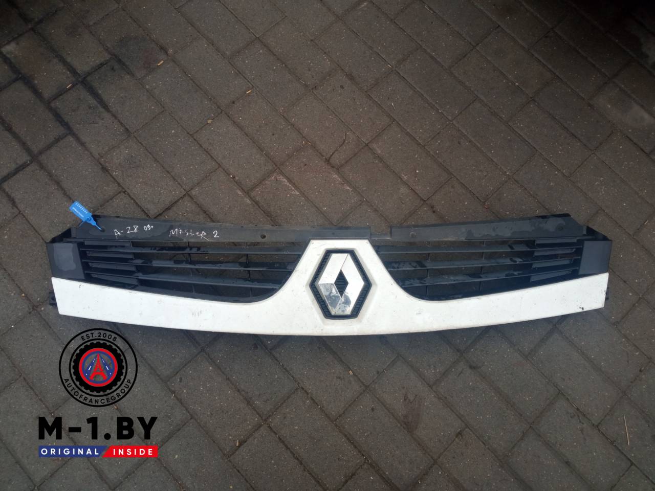 решетка радиатора Renault Master 2 поколение (1998 - 2003), 8200426365 - фото №1